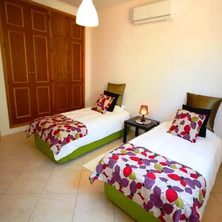 Almancil Sleeps 12 Pool Air Con Wifi 빌라