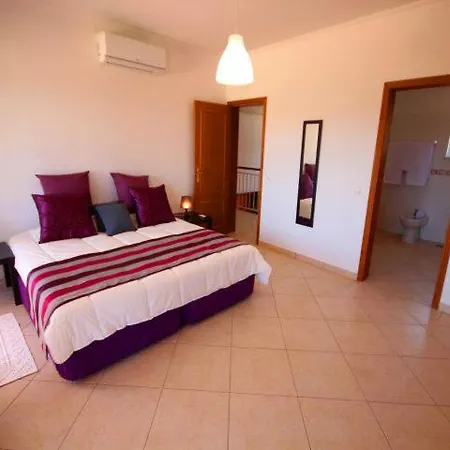 Almancil Sleeps 12 Pool Air Con Wifi Villa
